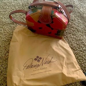 Patricia Nash floral printed leather purse